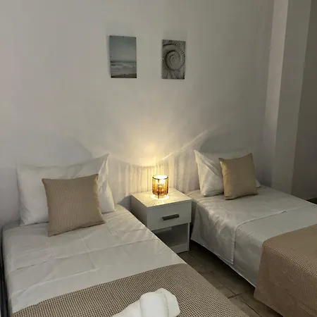 Bliss House In בית נופש *